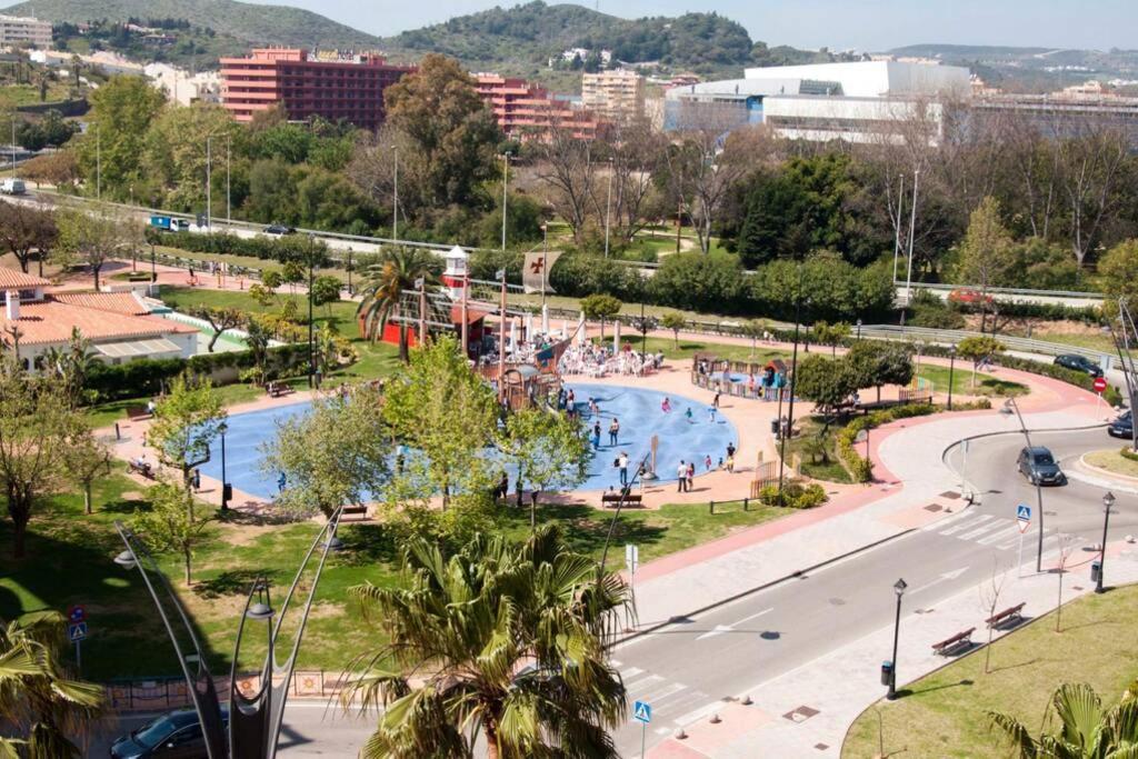 Fuengirola , Beach, Centre ,Balcony With Seaview, For 4 Persons Exterior photo